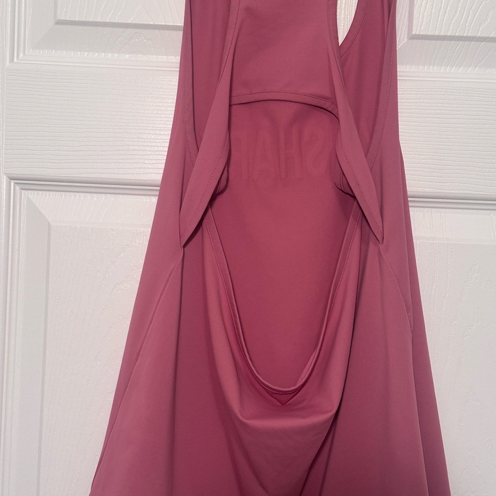 Gym Shark Open Back Design Tank - Picture 4 of 8